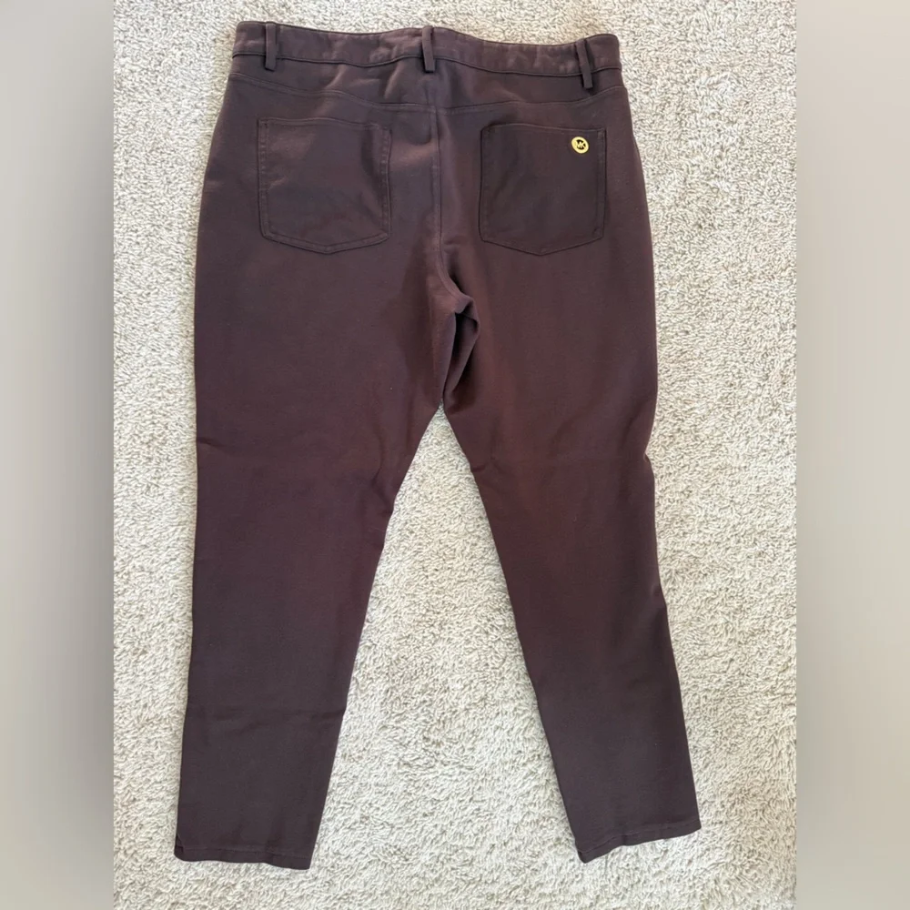 Michael Kors SZ 14 brown knit zip front ankle pants. Excellent condition